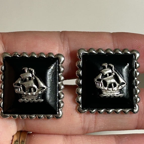 4/$50 nautical wedding Black and Silver Ship Cufflinks 🚢 - Picture 1 of 6